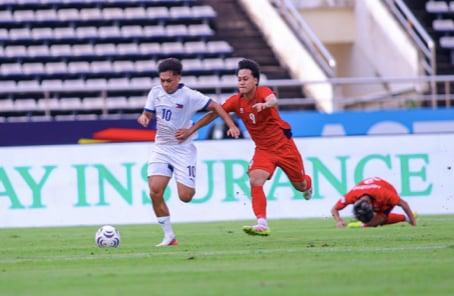 Kết quả AFF Cup hôm nay 1/8: Thái Lan độc chiếm ngôi đầu