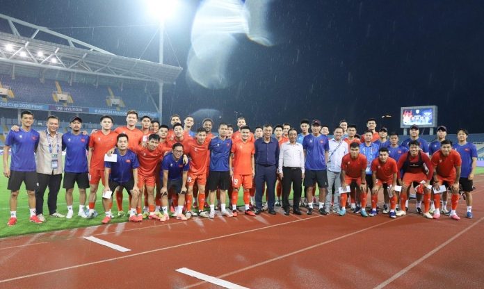 ĐT Việt Nam nhận 'doping tinh thần' trước chung kết lượt về AFF Cup