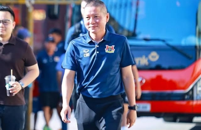 HLV Chu Đình Nghiêm bất ngờ lo một vấn đề sau chiến thắng của Ninh Bình