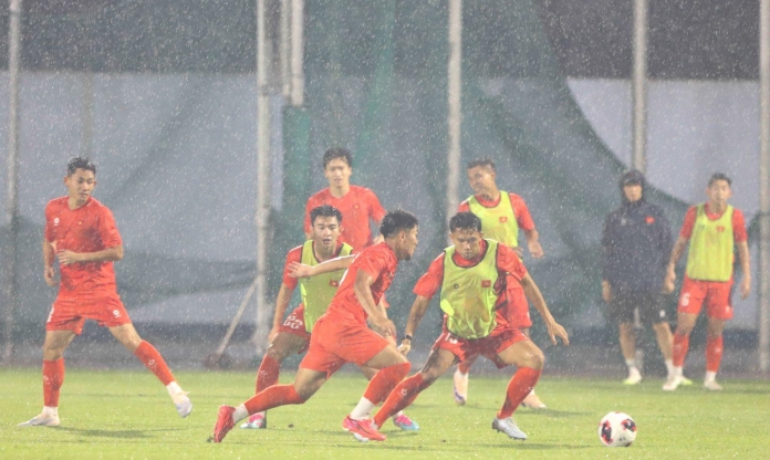 ĐT Việt Nam gặp 'ải khó' trước trận chiến Thái Lan tại FIFA ASEAN Cup