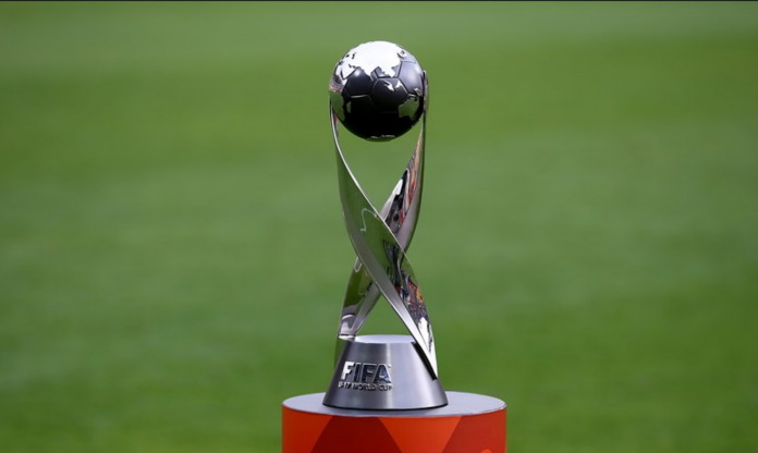 Sau Indonesia, FIFA 'cấm cửa' 1 quốc gia nữa tổ chức World Cup
