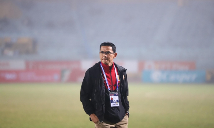 HLV Kiatisak gửi tín hiệu cho ĐT Việt Nam trước trận Indonesia