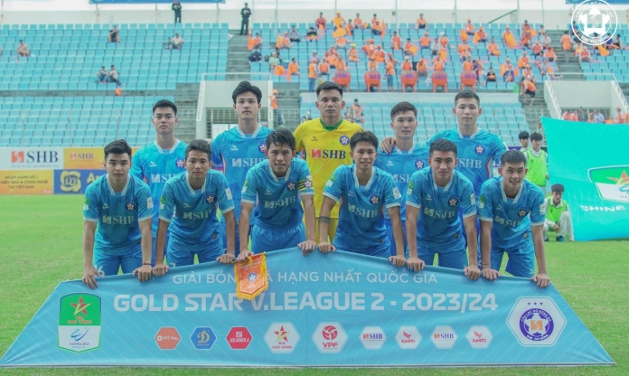 Xác định CLB Việt Nam đầu tiên nâng cúp mùa giải 2023/2024