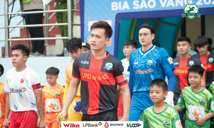 Hoàng Đức gây sốt ở hạng Nhất trước ngày lên ĐT Việt Nam