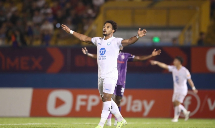 Xuân Son lập hattrick ngay trước ngày ĐT Việt Nam hội quân