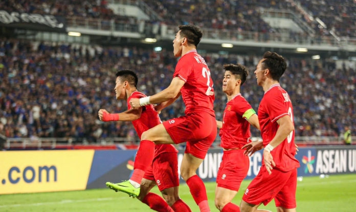 CĐV Thái Lan đồng loạt phản ứng khi ĐT Việt Nam vô địch AFF Cup