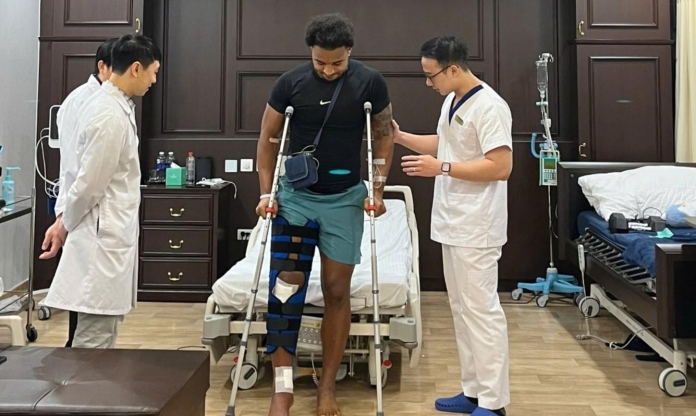 Xuân Son tập luyện cùng rô bốt, đếm ngược ngày trở lại