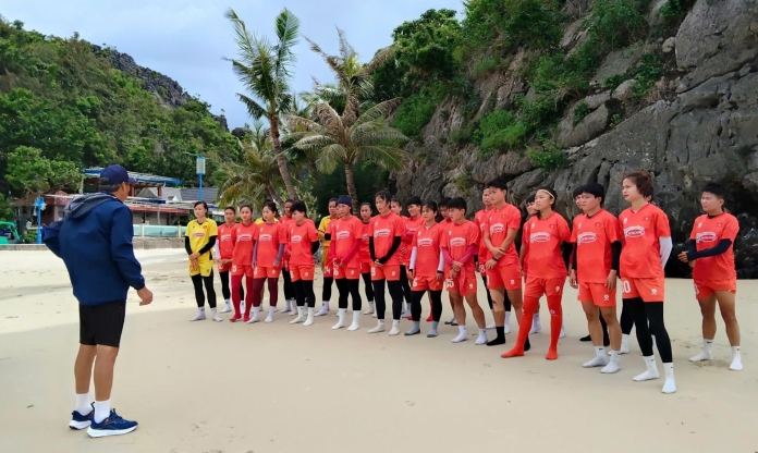 VIDEO: ĐT nữ Việt Nam duy trì tập luyện trước AFF Cup