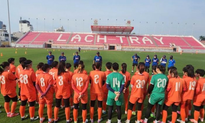 Tuyển Việt Nam loại 5 cầu thủ trước thềm AFF Cup