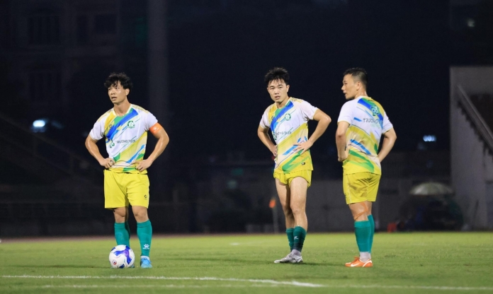 Công Phượng liên tục ghi bàn