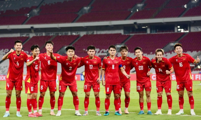 HLV Kim Sang Sik loại cầu thủ vừa vô địch U23 Đông Nam Á