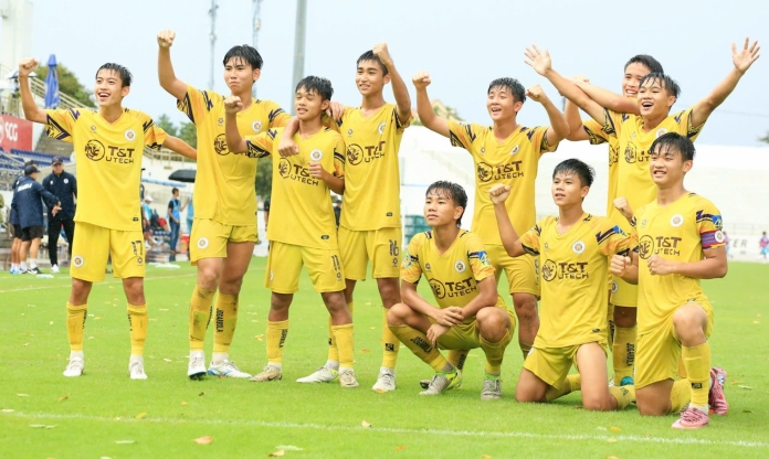 ĐKVĐ Hà Nội vào chung kết giải U17 Quốc gia 2025