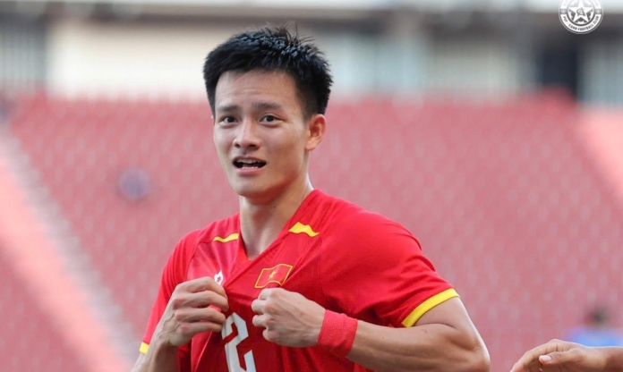 Tiền đạo U22 Việt Nam nói lời thật lòng sau siêu phẩm đá phạt