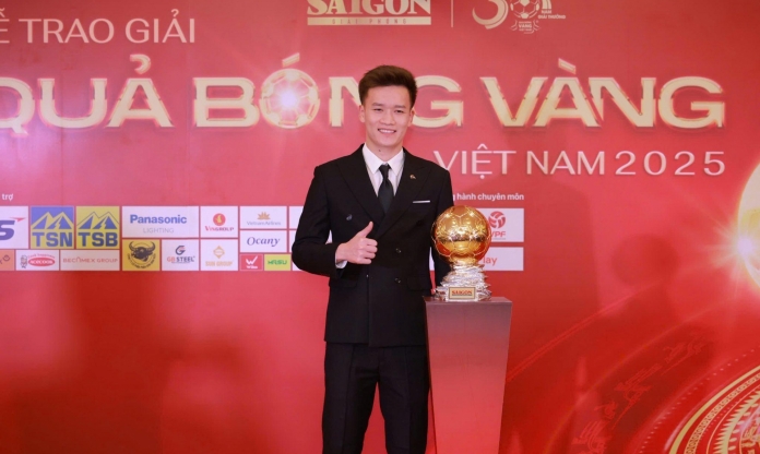 Hoàng Đức lần thứ 3 nhận giải QBV Việt Nam, Đình Bắc lỡ hẹn