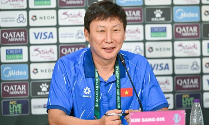 HLV Kim Sang Sik quyết tâm vượt giới hạn, Trung Kiên đánh giá cao U23 Trung Quốc