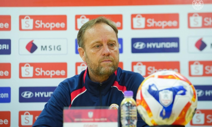 HLV Polking khẳng định CAHN đá hết mình ở trận đấu thủ tục