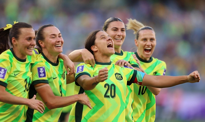 Chủ nhà Úc thắng chật vật Philippines ở trận khai mạc Asian Cup