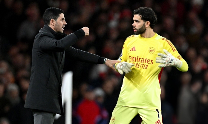 Arteta: 'Tim tôi như ngừng đập khi Raya cứu thua cho Arsenal'