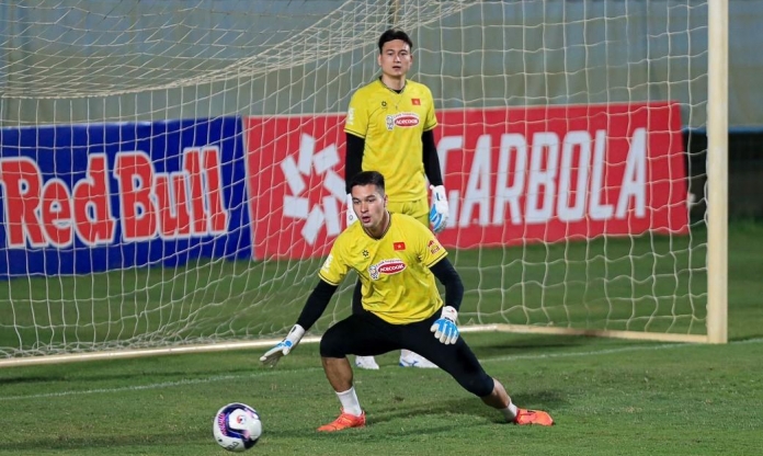 HLV Kim Sang Sik gọi cầu thủ Việt kiều thứ 2 lên ĐT Việt Nam