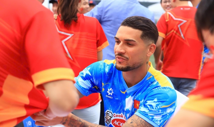 VIDEO: Hoàng Hên chia sẻ niềm tự hào khi khoác áo ĐT Việt Nam