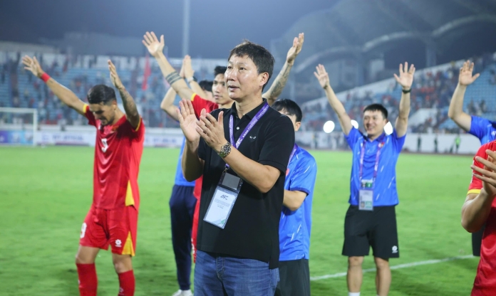 HLV Kim Sang Sik ấn tượng cực mạnh về 1 điều ở trận thắng Malaysia