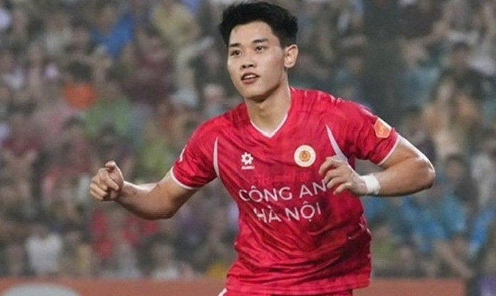 Đình Bắc lập hattrick, CAHN tiến gần tới chức vô địch