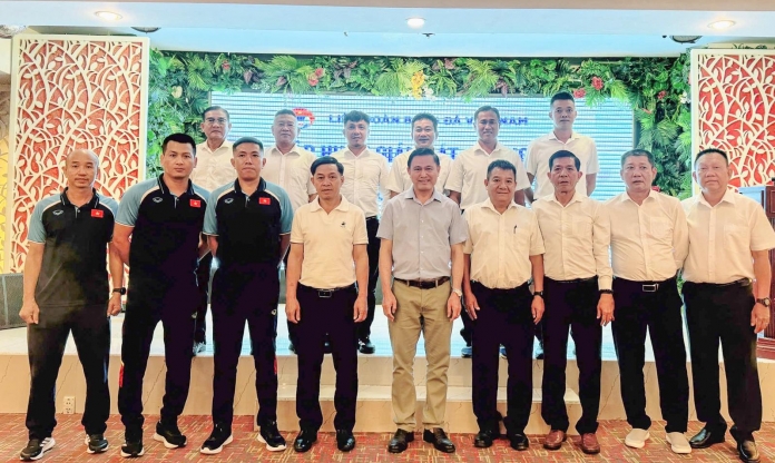 VFF thực hiện hành động quan trọng với trọng tài Việt Nam