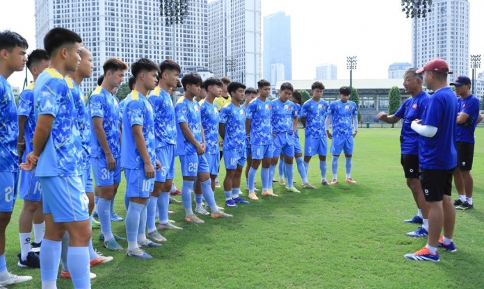 HLV Nhật Bản phải loại thêm 2 cầu thủ U19 Việt Nam trước giải AFF