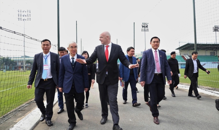 NÓNG: Chủ tịch FIFA đã đến Việt Nam, sẵn sàng dự khán chung kết AFF Cup