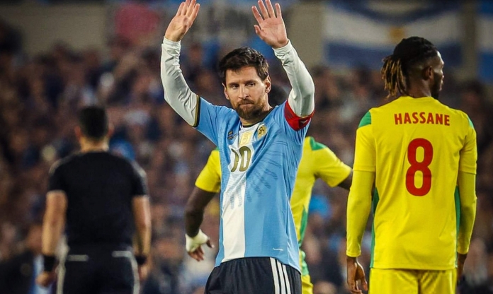 Trực tiếp bóng đá Argentina 3-0 Benin: Messi đã nổ súng