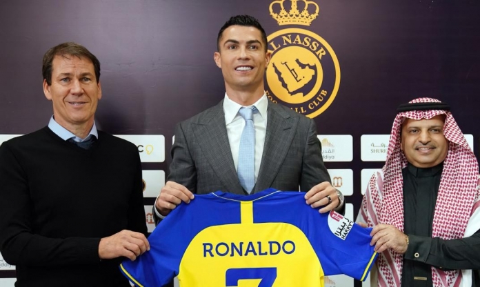 Mâu thuẫn lớn với Ronaldo, HLV Al Nassr phải trả cái giá đắt nhất sự nghiệp cầm quân