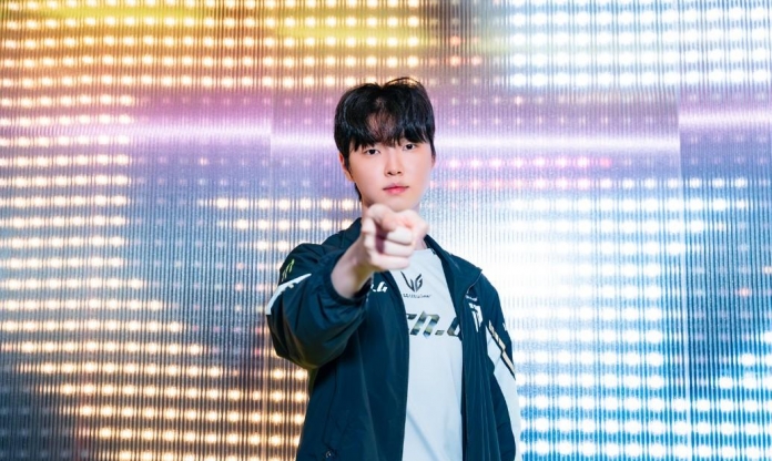 Gen.G đại thắng KT nhưng Chovy lại lộ rõ vẻ không vui