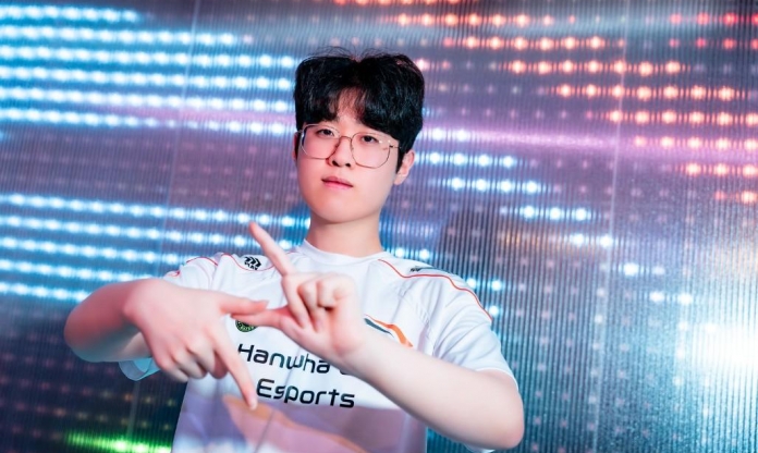 Zeus thừa nhận HLE đang thua kém T1 và Gen.G rất xa