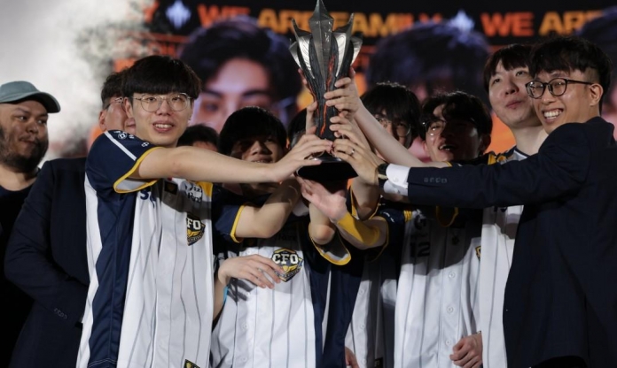 Cộng đồng ngỡ ngàng khi anh cả LCP sở hữu thành tích sánh ngang với Gen.G