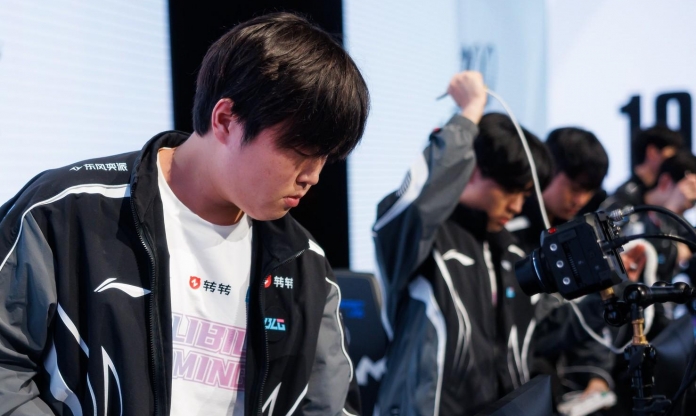 BLG lặp lại thành tích đầy xấu hổ sau trận thua muối mặt tại CKTG 2025