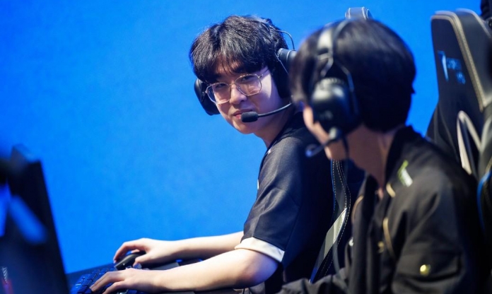 Nhẹ nhàng hạ gục 100T, HLE ngạo nghễ bước tới nhánh 2-1 tại CKTG 2025