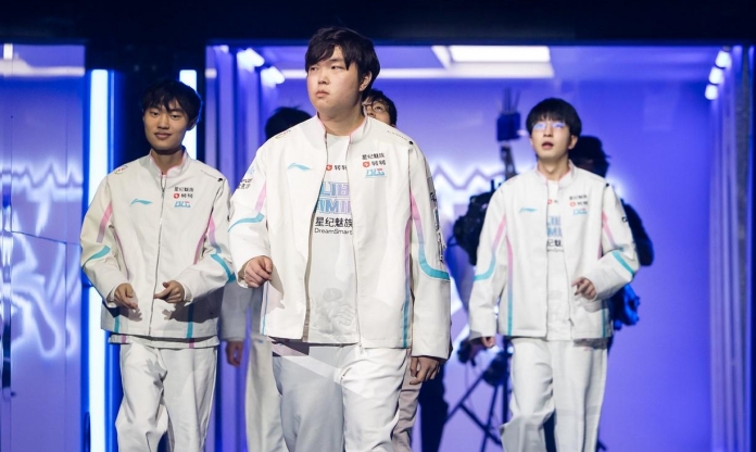 Tập thể BLG lên tiếng phủ nhận dùng dịch vụ 'nhạy cảm' giải sầu hậu CKTG 2025 nhưng bị phản pháo cực căng