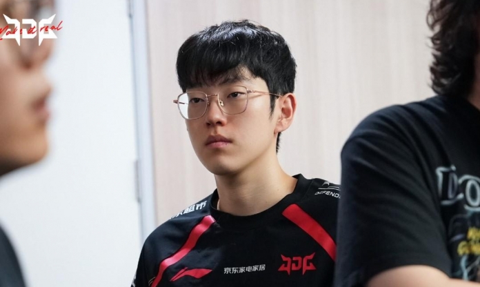 Thi đấu bết bát nhưng Scout vẫn thoát danh 'nợ vương' trước khi mùa 2025 khép lại