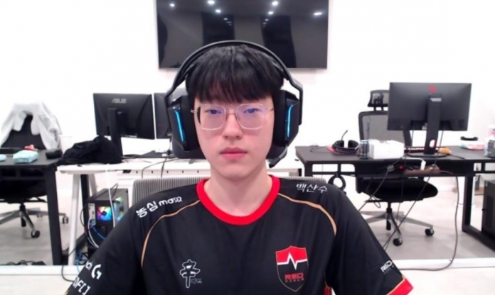 Vừa trở về LCK, Scout đã có phát ngôn khiến fan LPL sôi máu