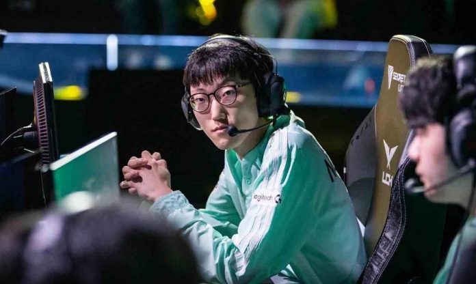 Cựu vương CKTG 2020 đang code game thay thế LMHT