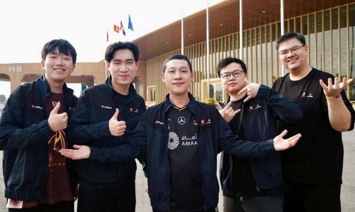 Trở về với áo đấu của Faker, Thầy Giáo Ba chính thức lên tiếng khép lại drama