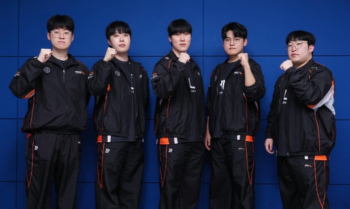 HLE Zeka: 'Gumayusi đã hứa rằng cậu ấy sẽ giúp tôi có lần vô địch MSI đầu tiên'