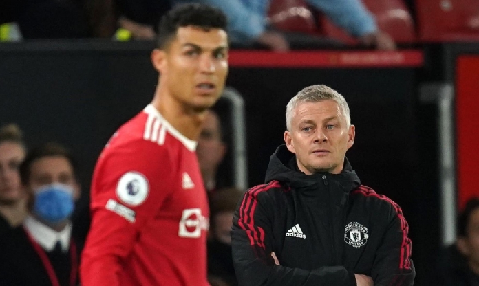 Ronaldo bị nhắc nhở làm xáo trộn lối chơi của đội bóng