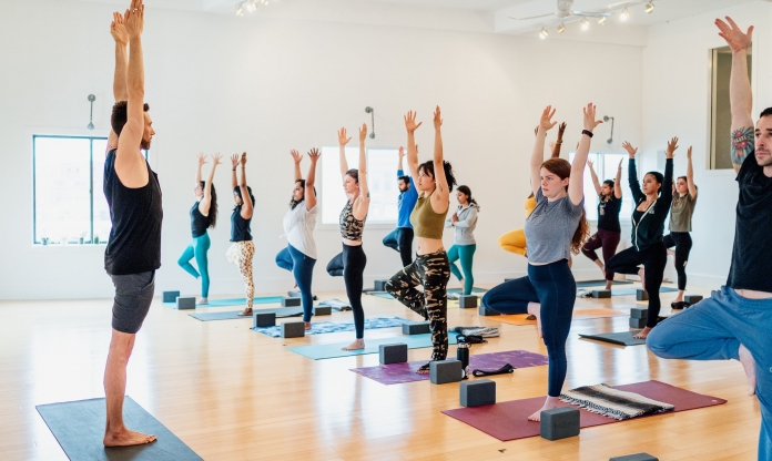 Lớp học yoga Hà Nội uy tín, giá siêu rẻ cho một lộ trình