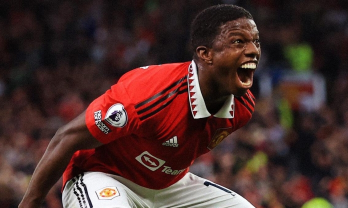 MU làm mọi cách đẩy trò cưng Erik ten Hag ra đi