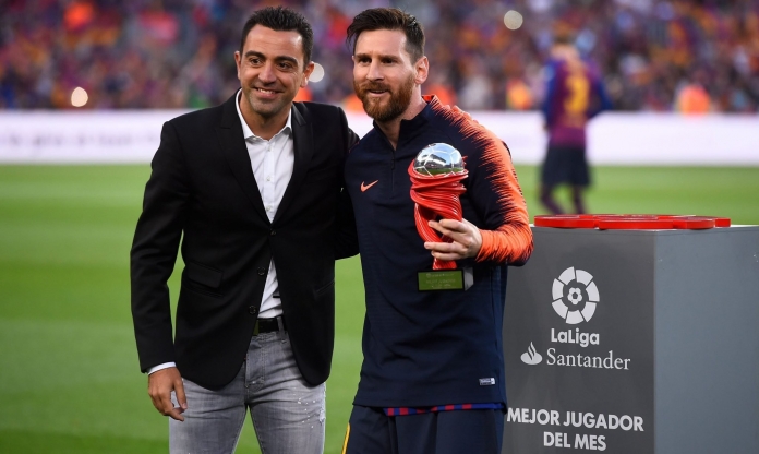 Xavi khiến fan Barcelona ‘phát sốt’ với thông điệp về Messi