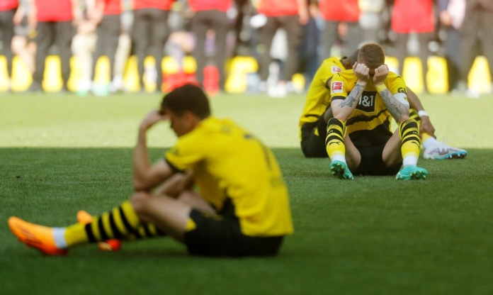 Dortmund lỡ cơ hội vô địch Bundesliga: Thêm 1 niềm đau tại Signal Iduna Park