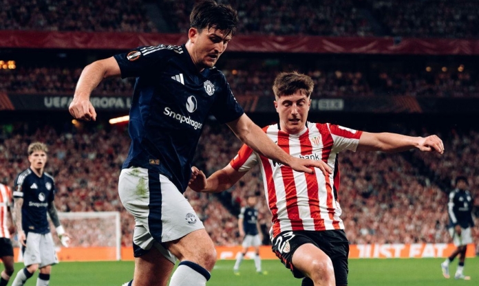 CĐV MU đồng loạt nói một điều sau khoảnh khắc kỳ diệu của Maguire trước Bilbao