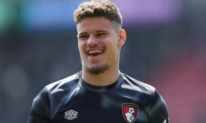 Điều kiện để Milos Kerkez có áo số yêu thích tại Liverpool