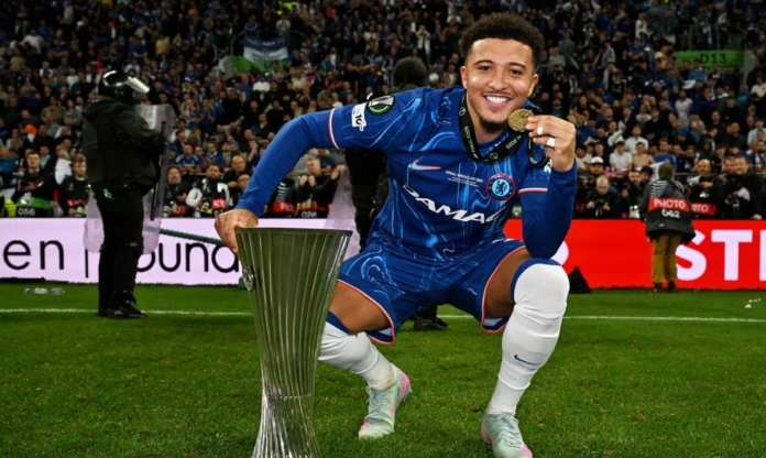 Manchester United lỡ cơ hội 'kiếm đậm' vì Jadon Sancho